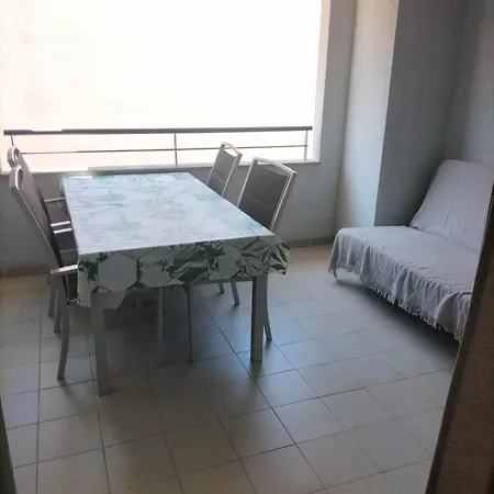 Apartman En Playa De Con Wifi Y Aire Acondicionado *